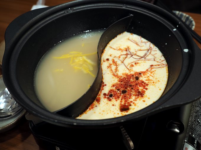 コラボ鍋のスープ