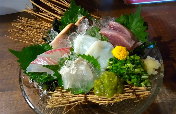 海鮮炉端 花せん刺身盛り合わせ